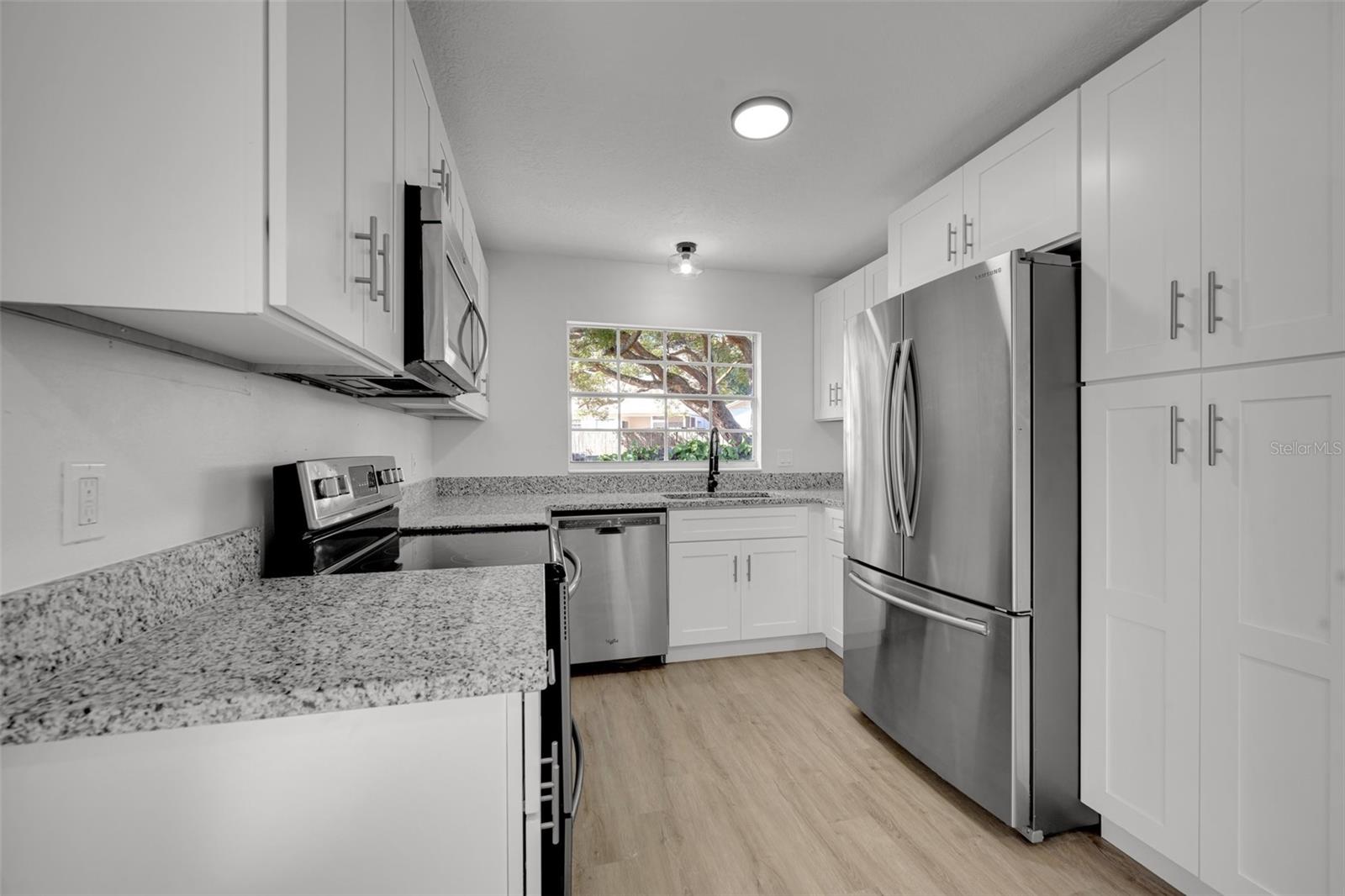 COUNTRY LANE - Residential