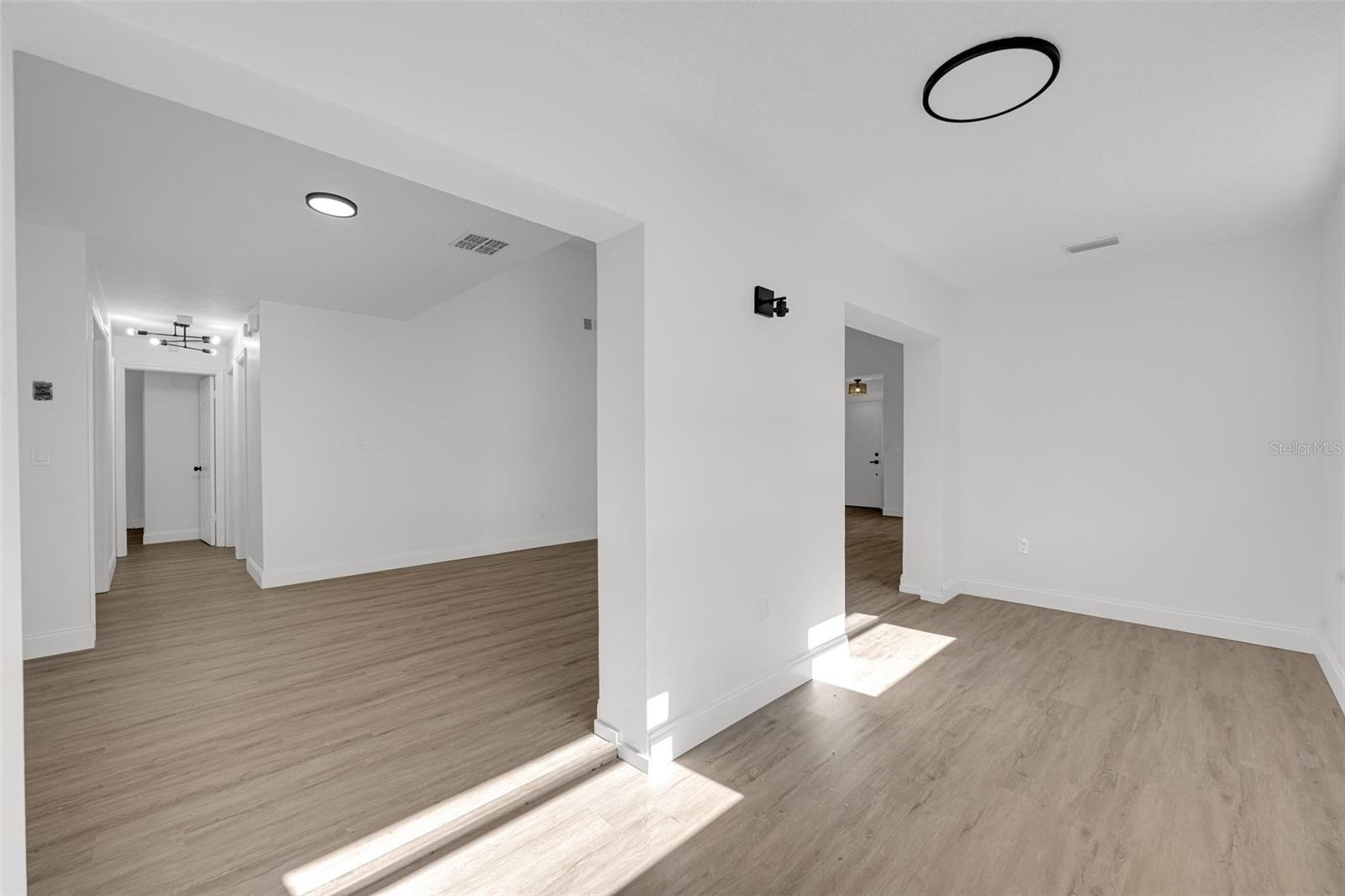 COUNTRY LANE - Residential