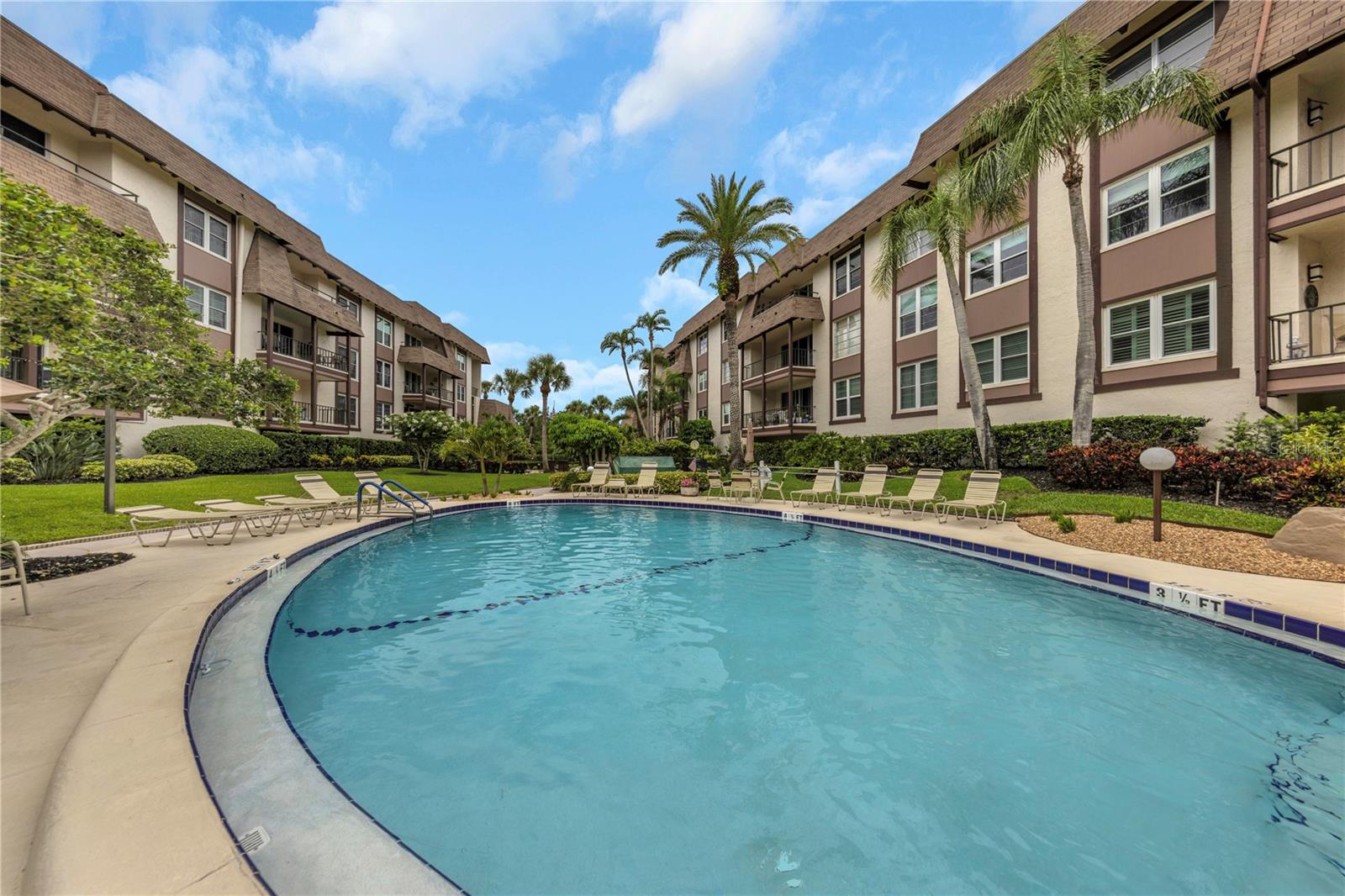 3035 COUNTRYSIDE BOULEVARD 16B