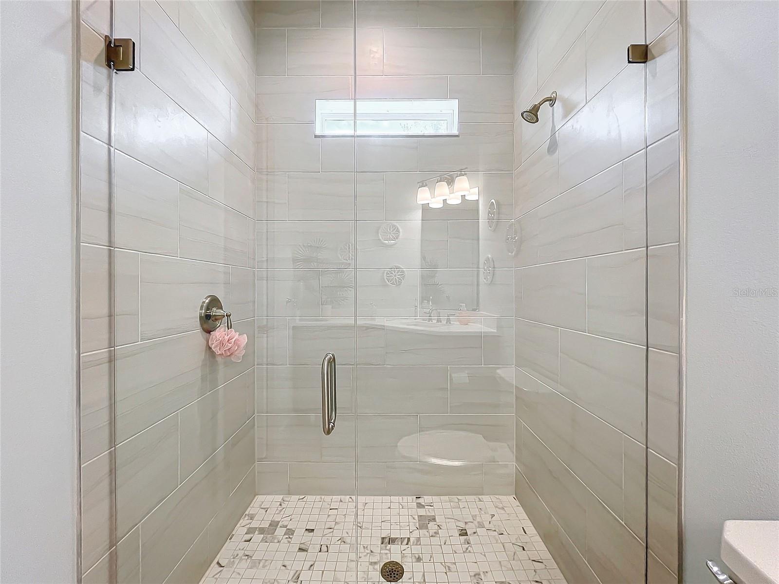 WOLFHEAD RIDGE - Residential