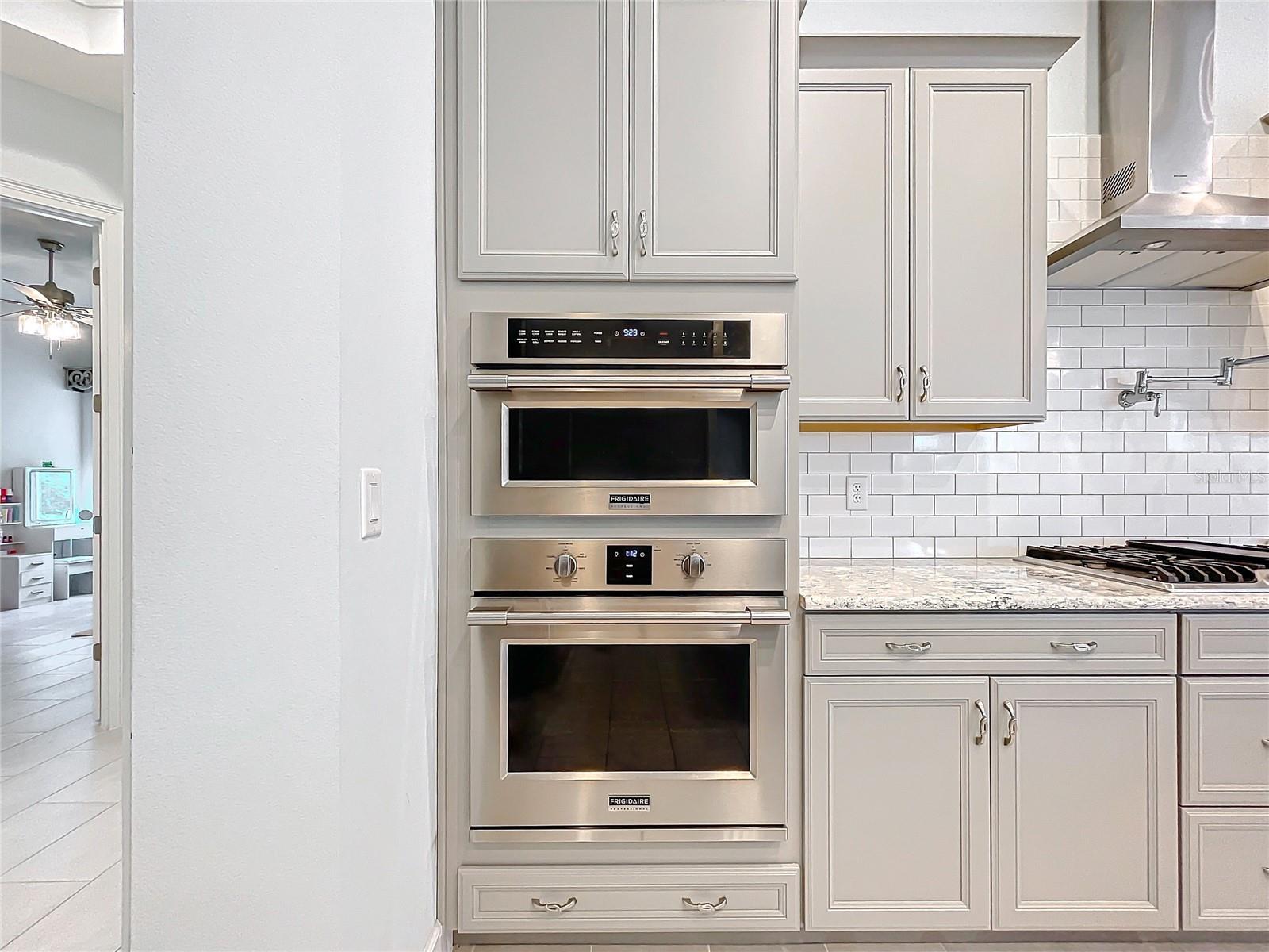 WOLFHEAD RIDGE - Residential