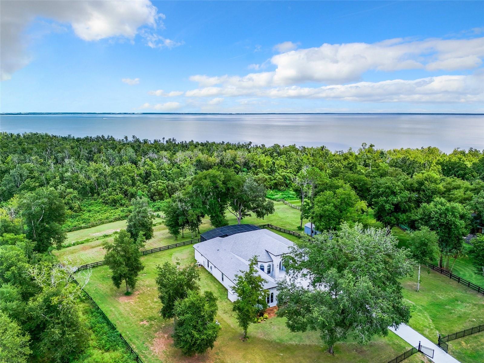 WOLFHEAD RIDGE - Residential