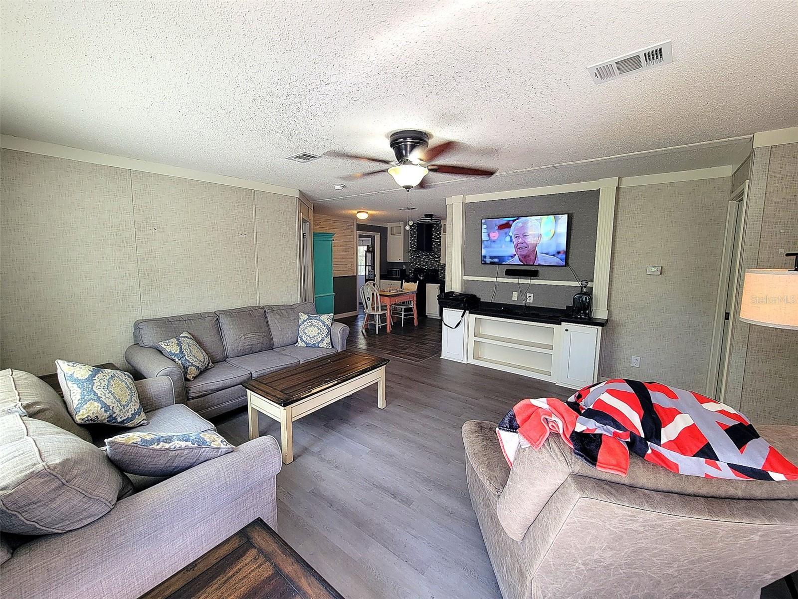 WILLISTON HLNDS - Residential