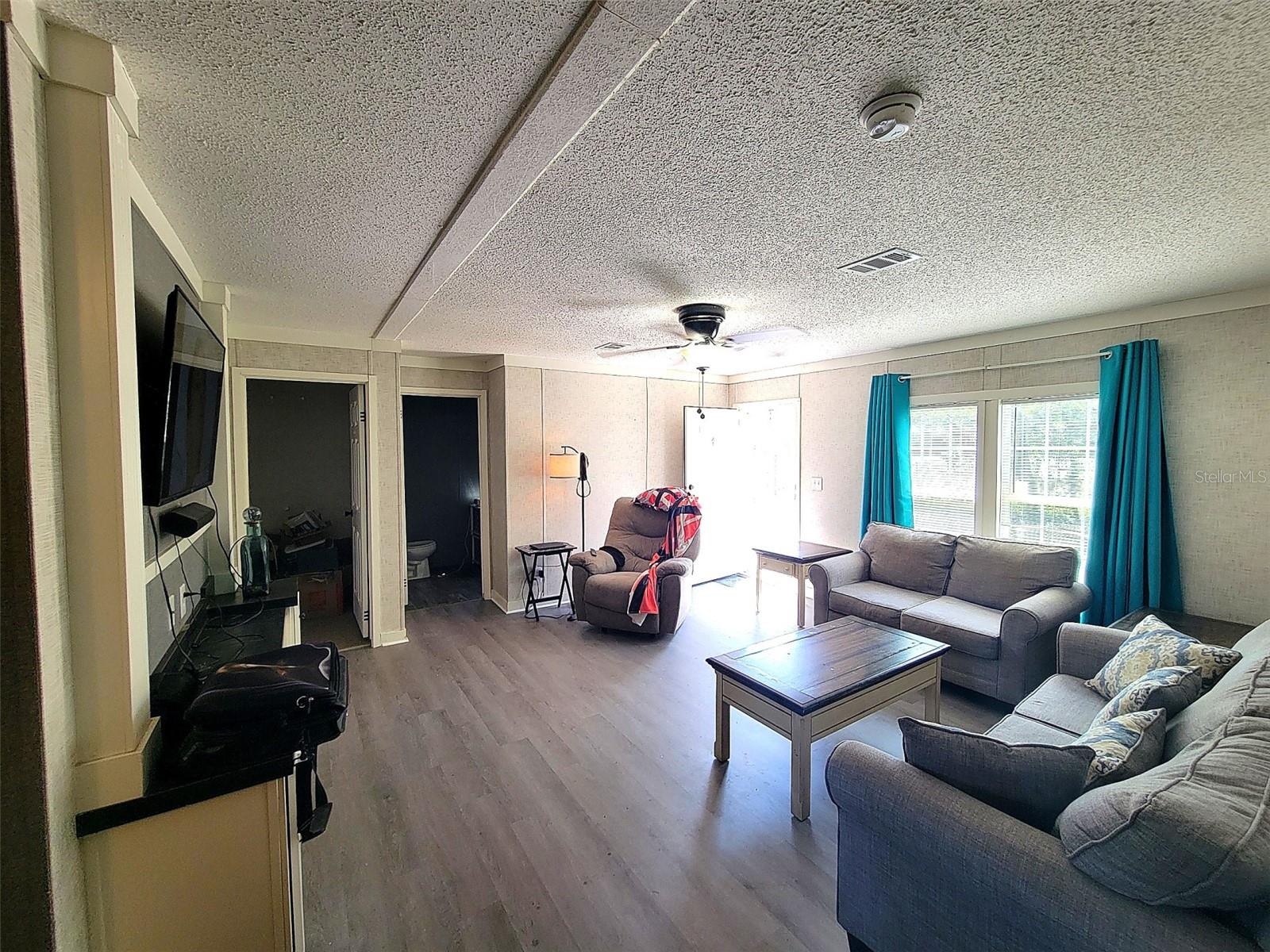 WILLISTON HLNDS - Residential