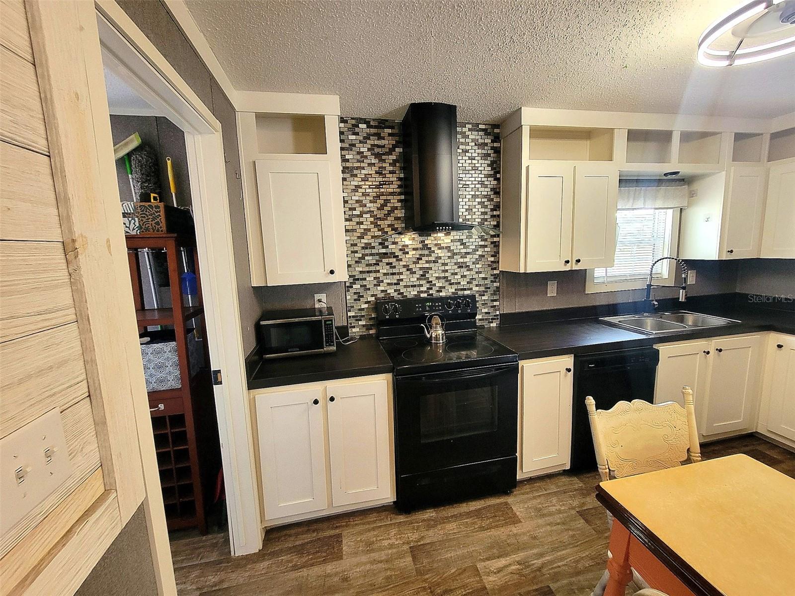 WILLISTON HLNDS - Residential