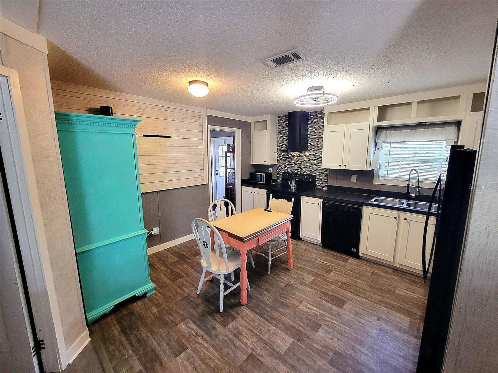 WILLISTON HLNDS - Residential
