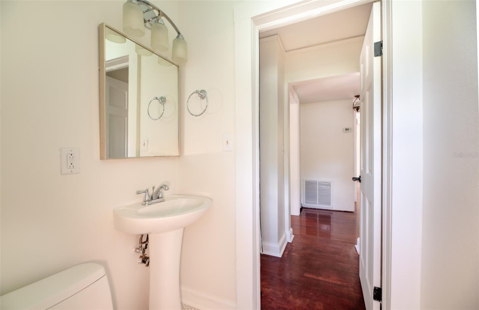 ANDERSON HUNTER ESTATES - Residential