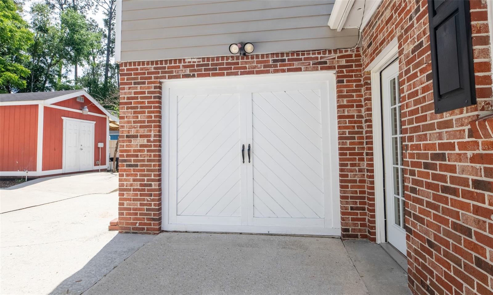 ANDERSON HUNTER ESTATES - Residential