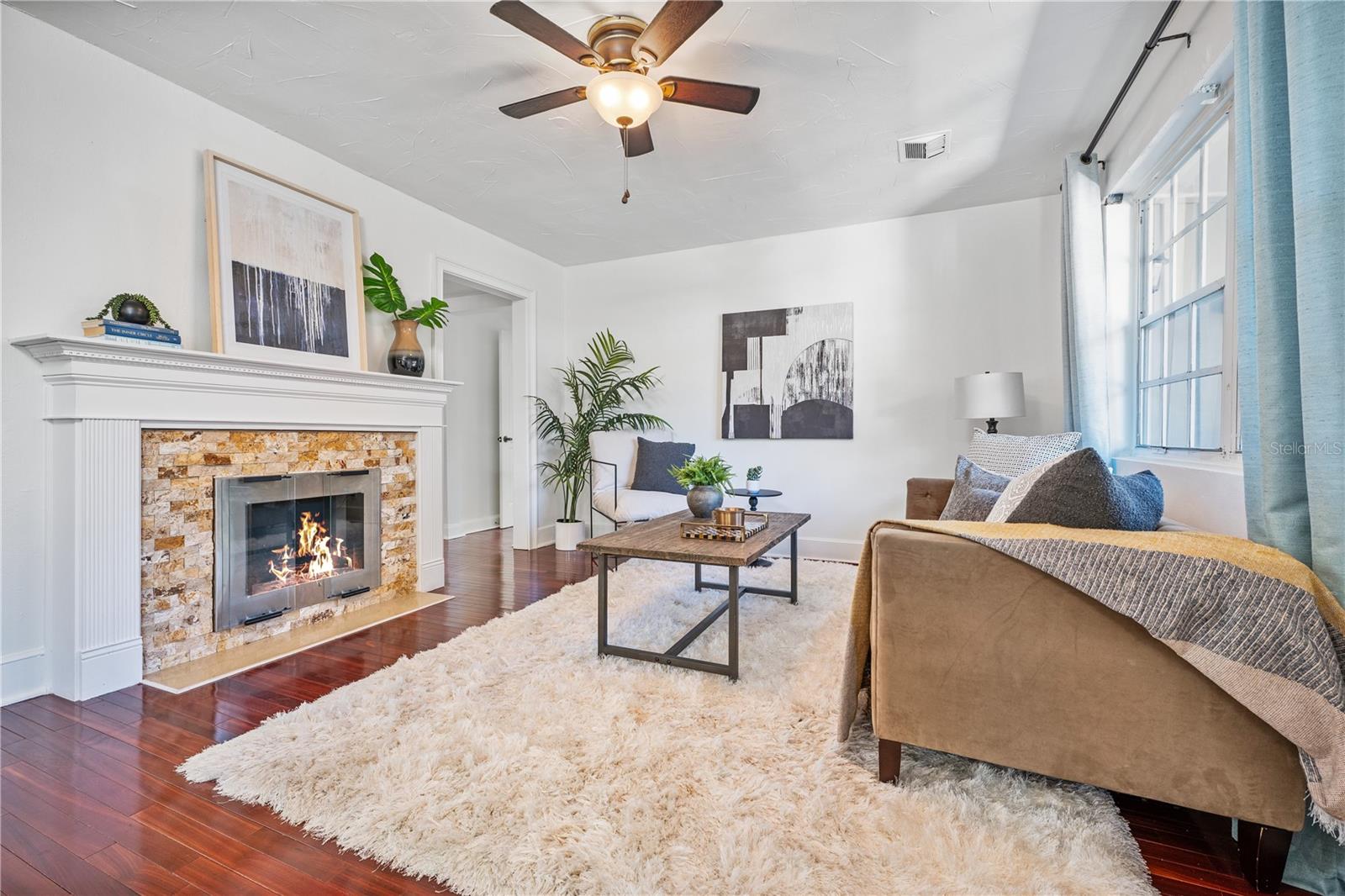 ANDERSON HUNTER ESTATES - Residential