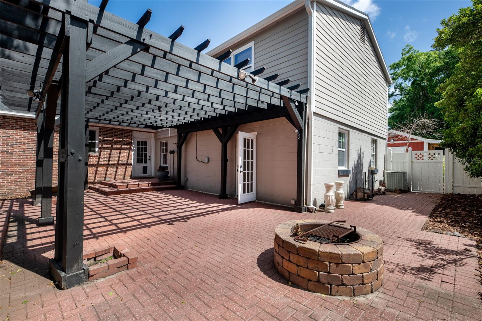 ANDERSON HUNTER ESTATES - Residential