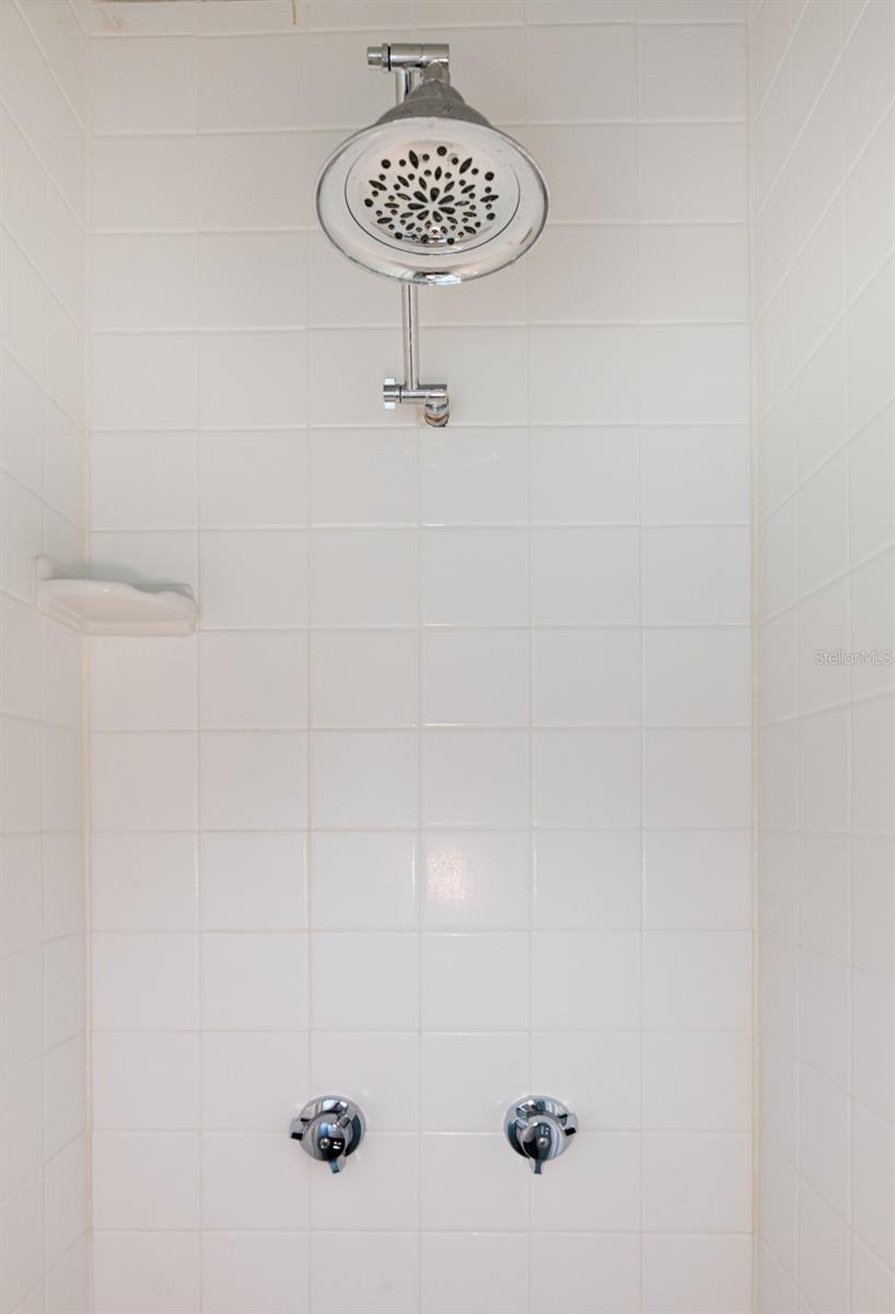 ANDERSON HUNTER ESTATES - Residential