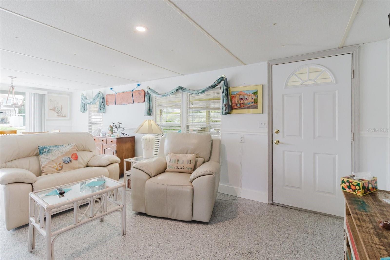 WEEKI WACHEE GARDENS - Residential