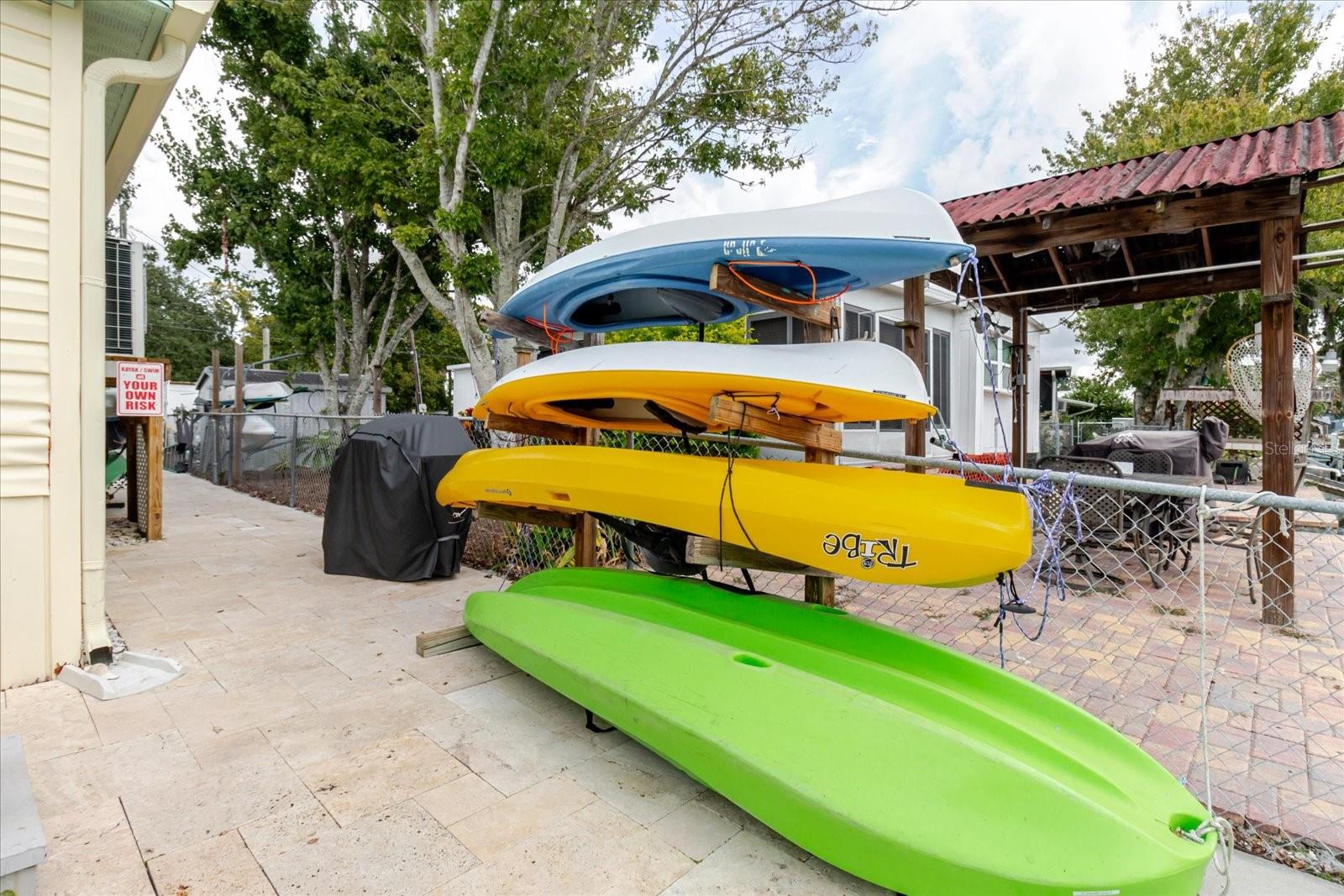 WEEKI WACHEE GARDENS - Residential