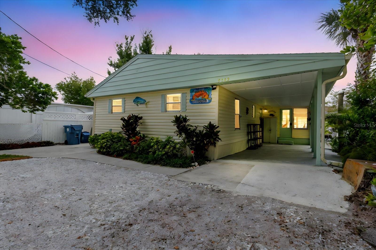 WEEKI WACHEE GARDENS - Residential