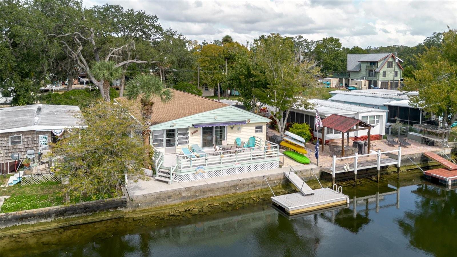 WEEKI WACHEE GARDENS - Residential