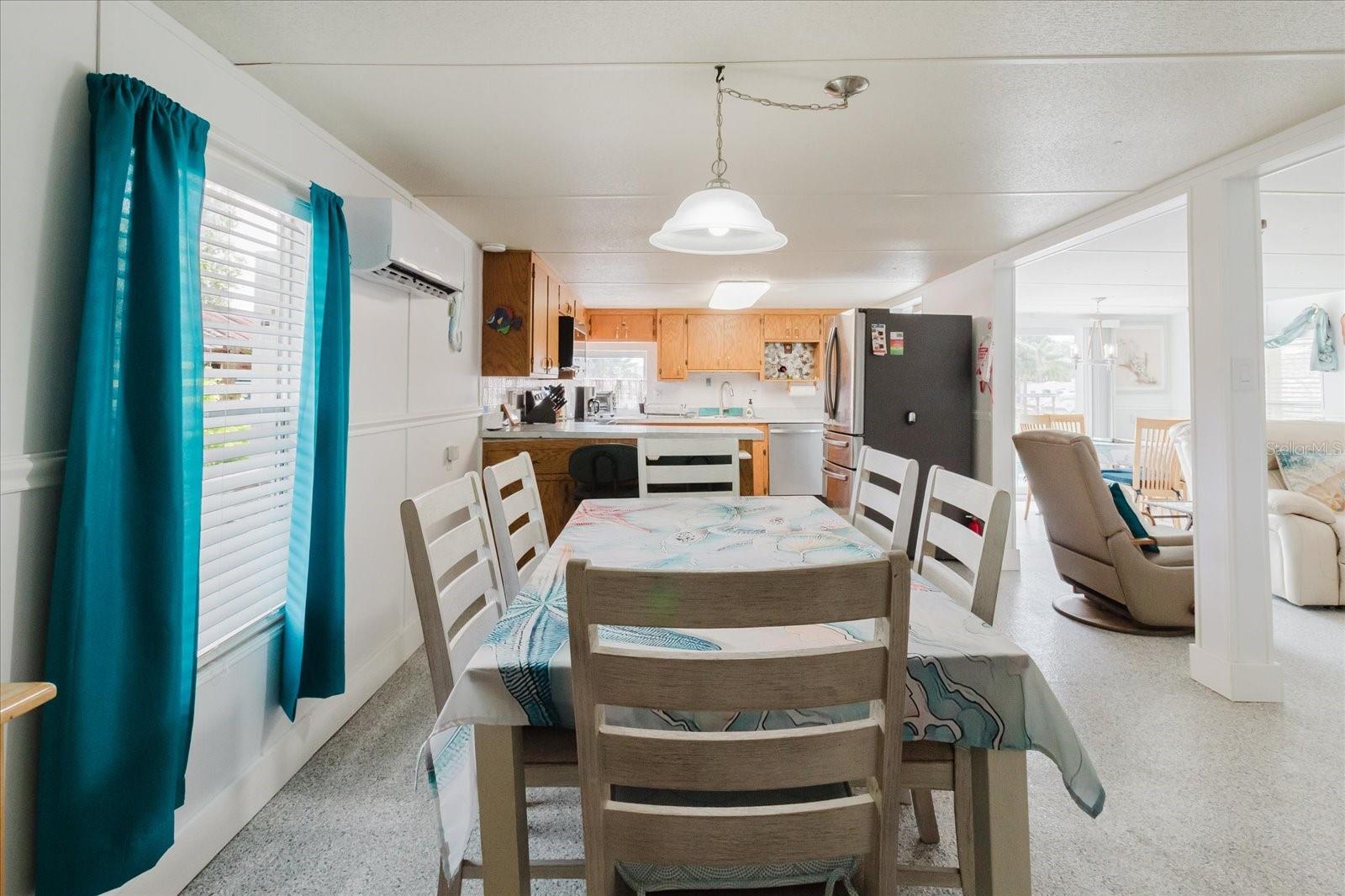 WEEKI WACHEE GARDENS - Residential