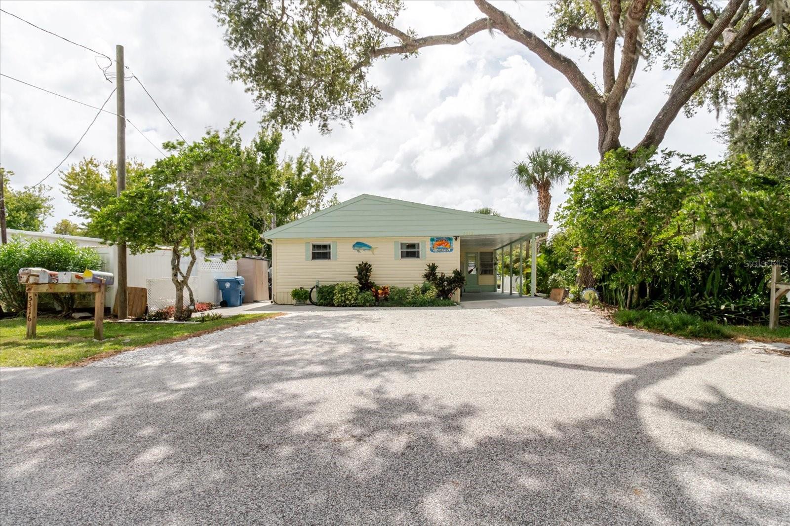 WEEKI WACHEE GARDENS - Residential
