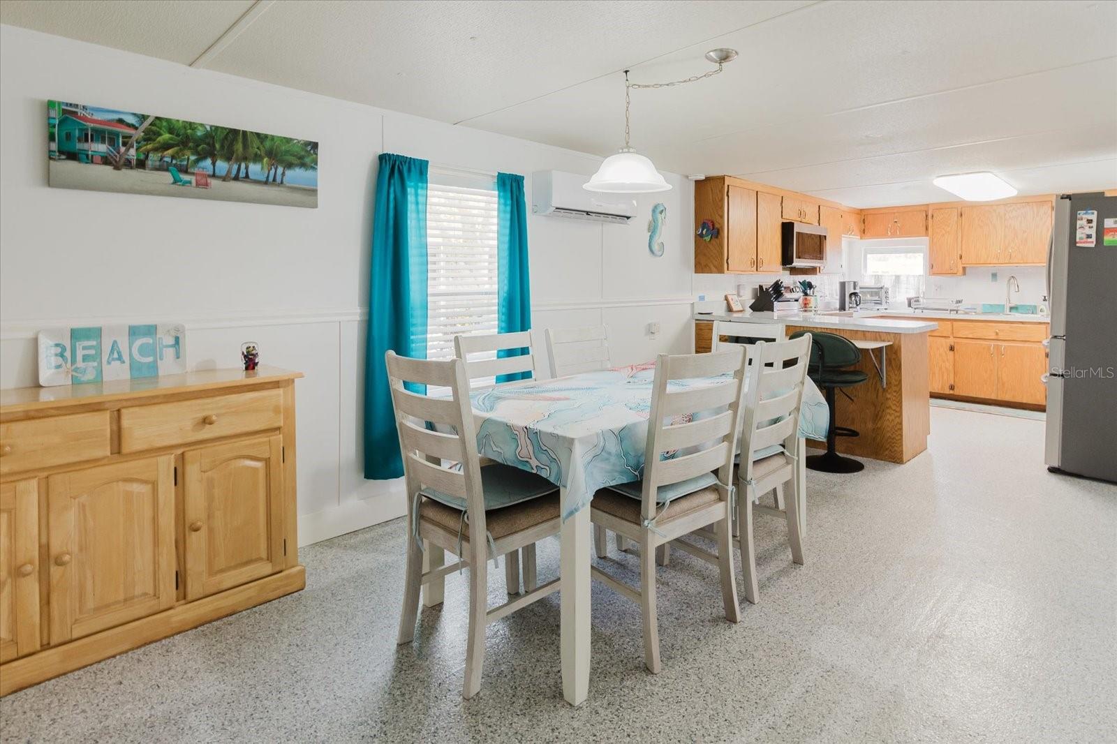 WEEKI WACHEE GARDENS - Residential