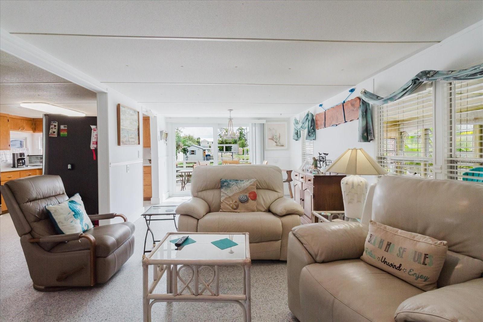WEEKI WACHEE GARDENS - Residential