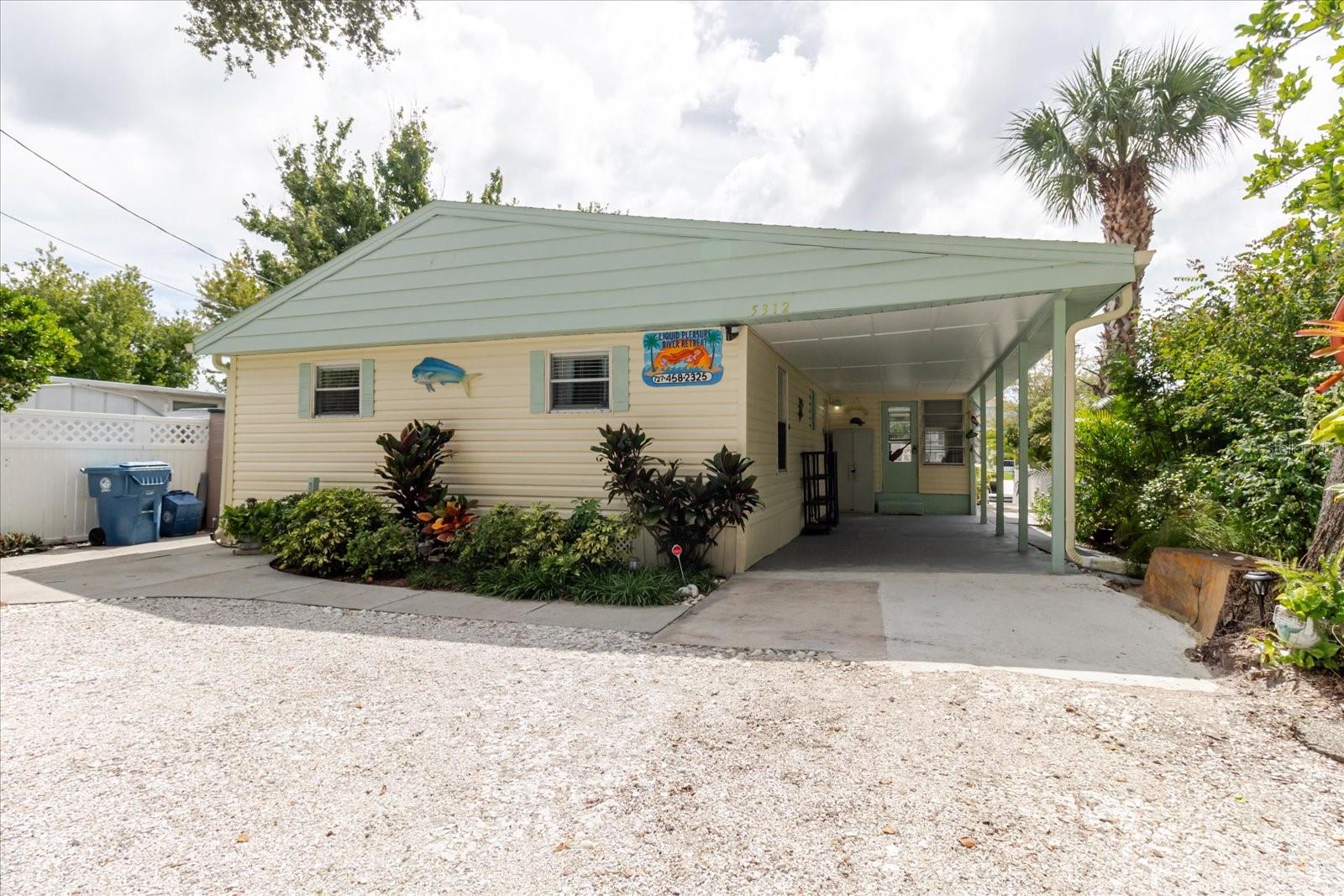 WEEKI WACHEE GARDENS - Residential