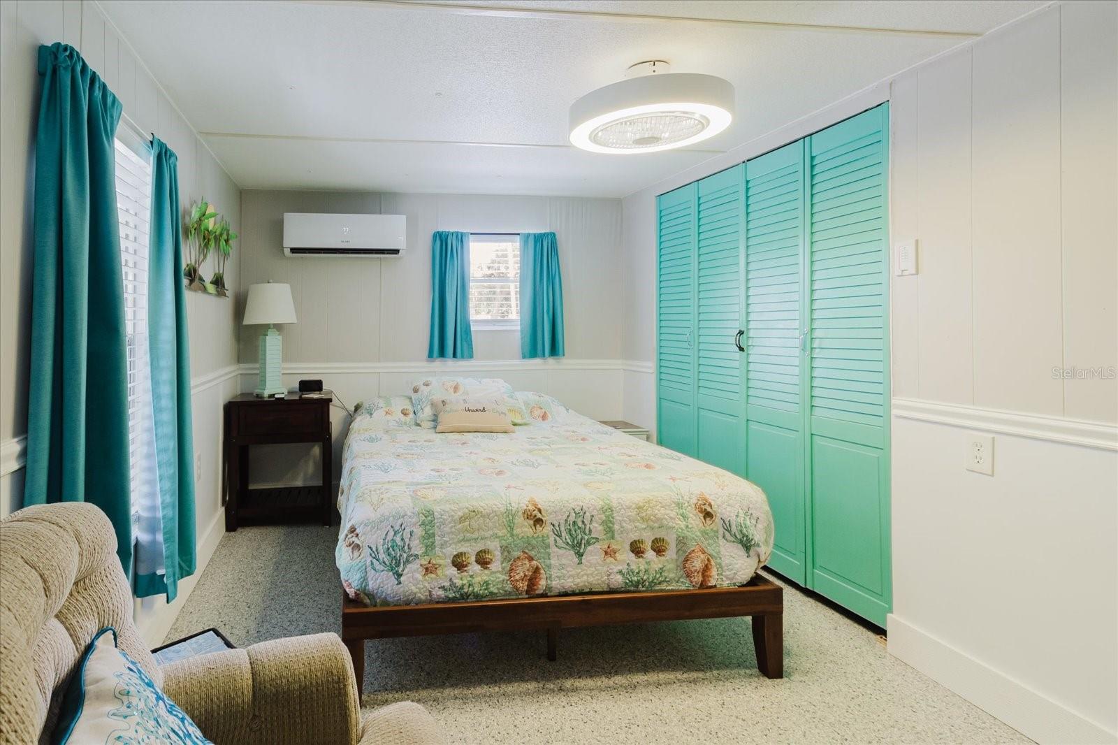 WEEKI WACHEE GARDENS - Residential