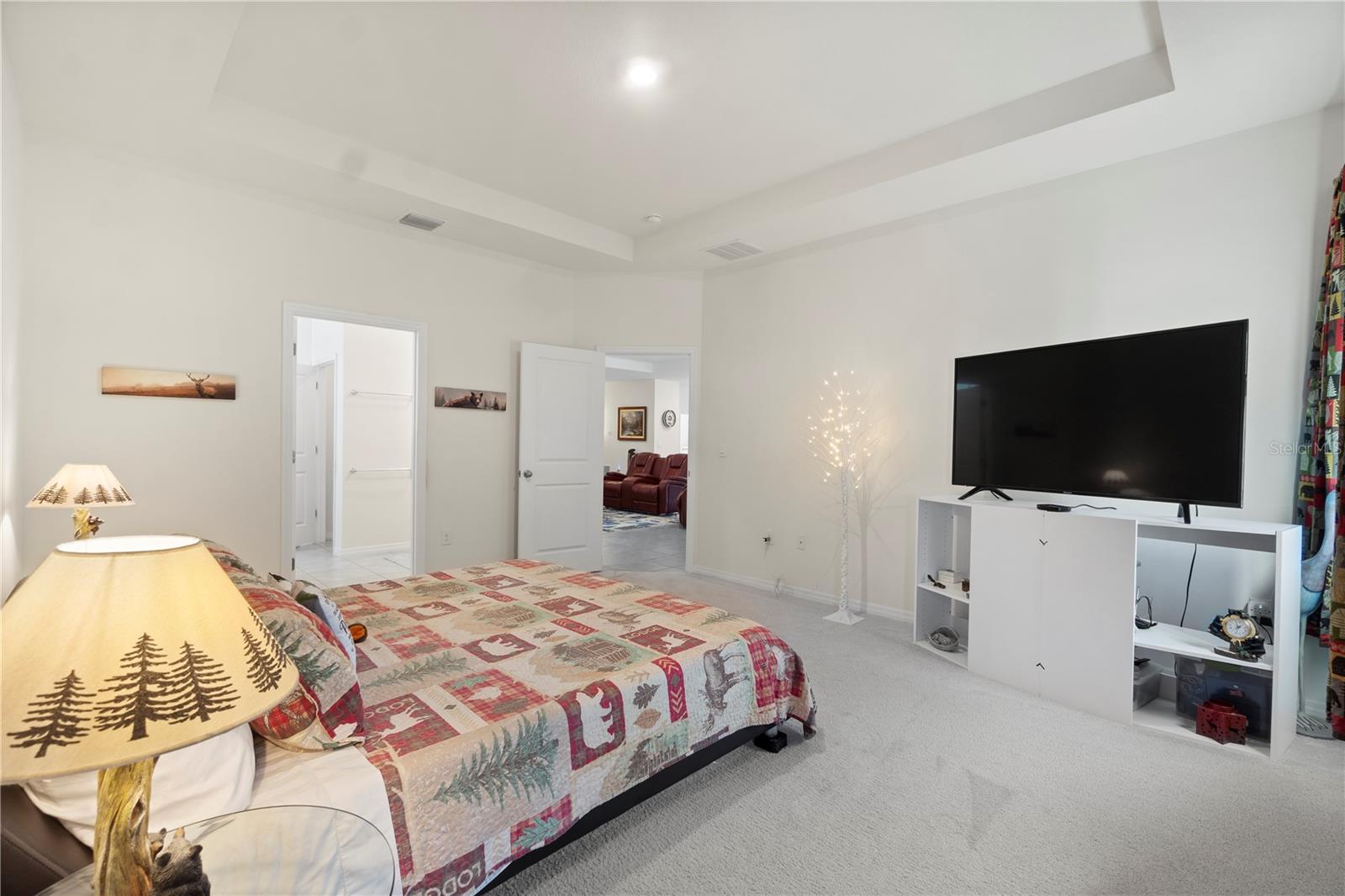 DEER PATH ESTATE - Residential