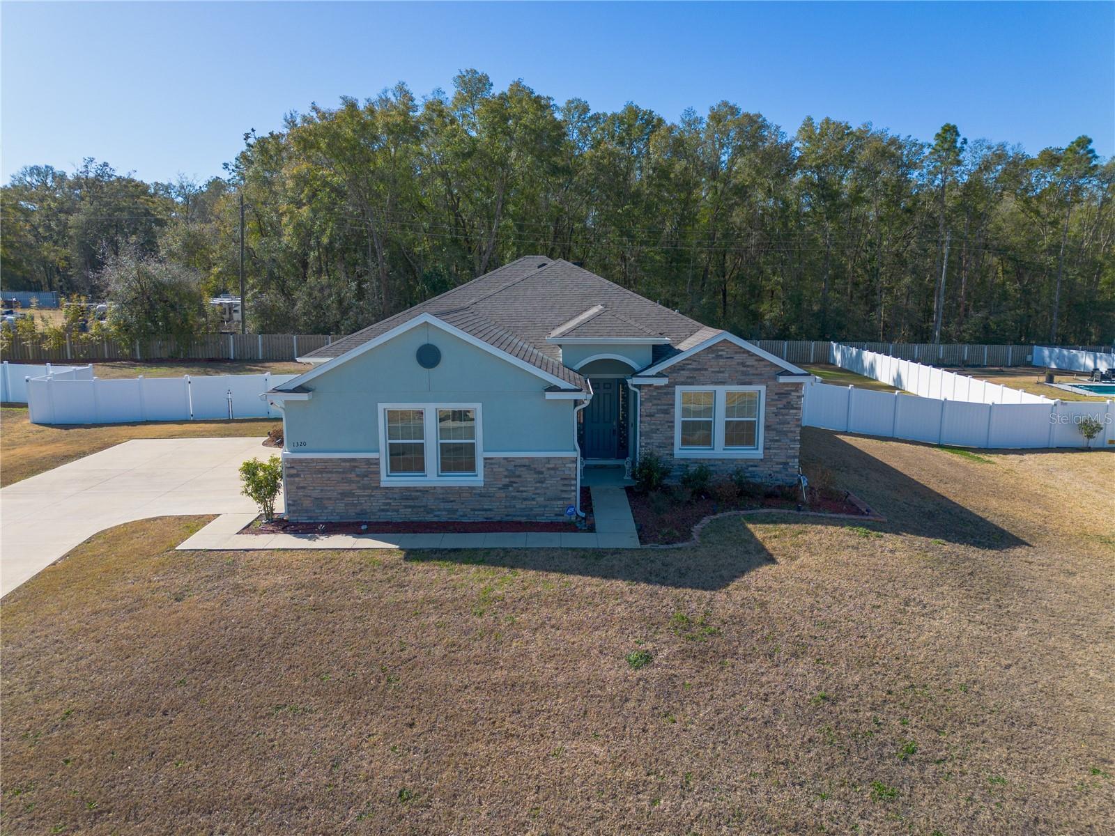 DEER PATH ESTATE - Residential