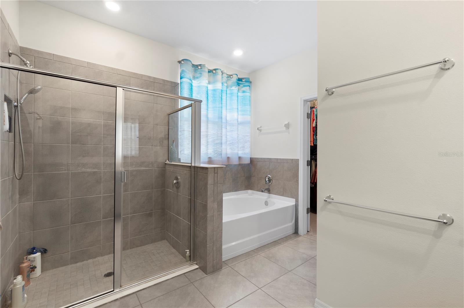 DEER PATH ESTATE - Residential