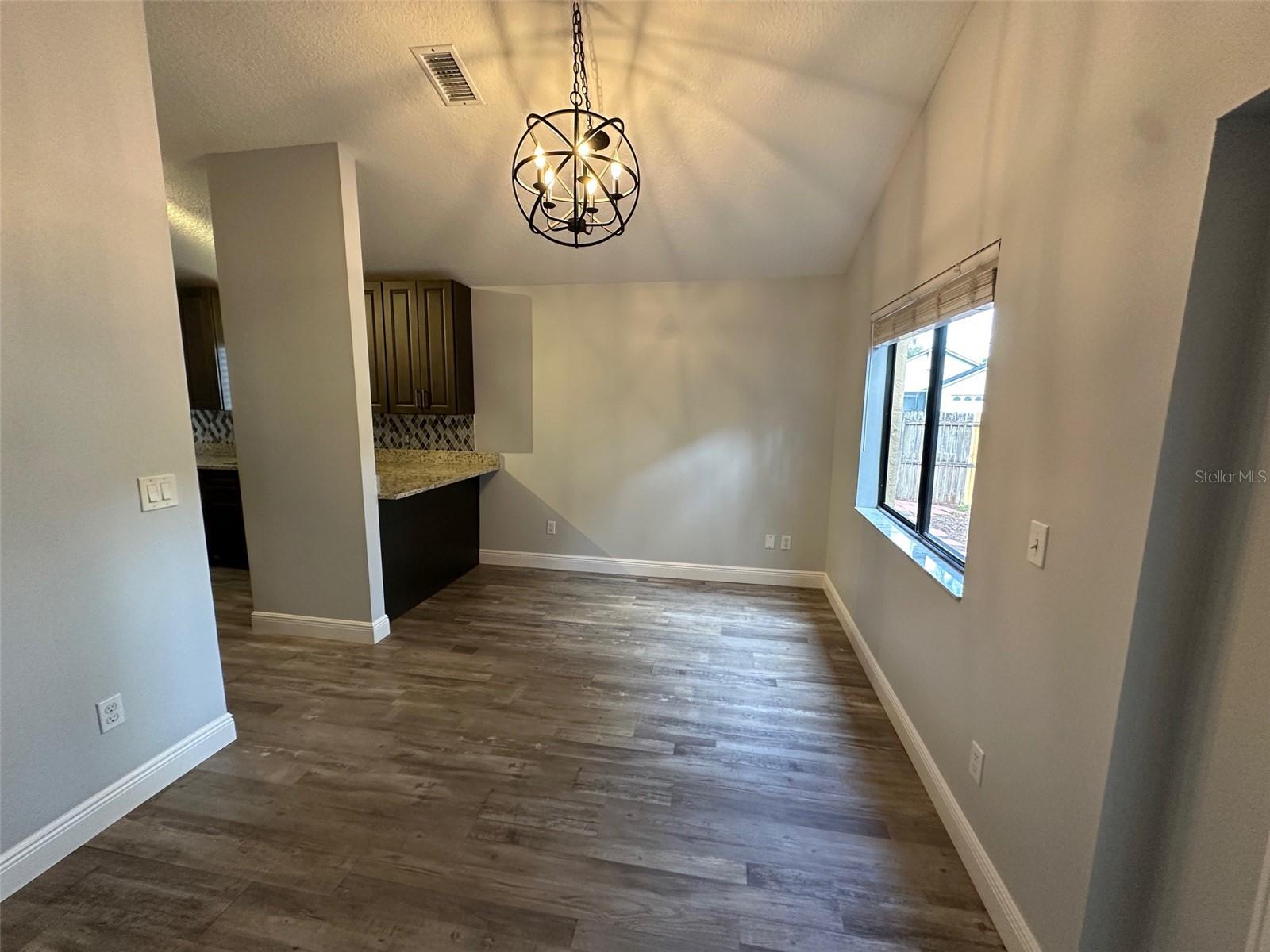 RESERVE AT THE CROSSINGS PH 1 THE - Residential