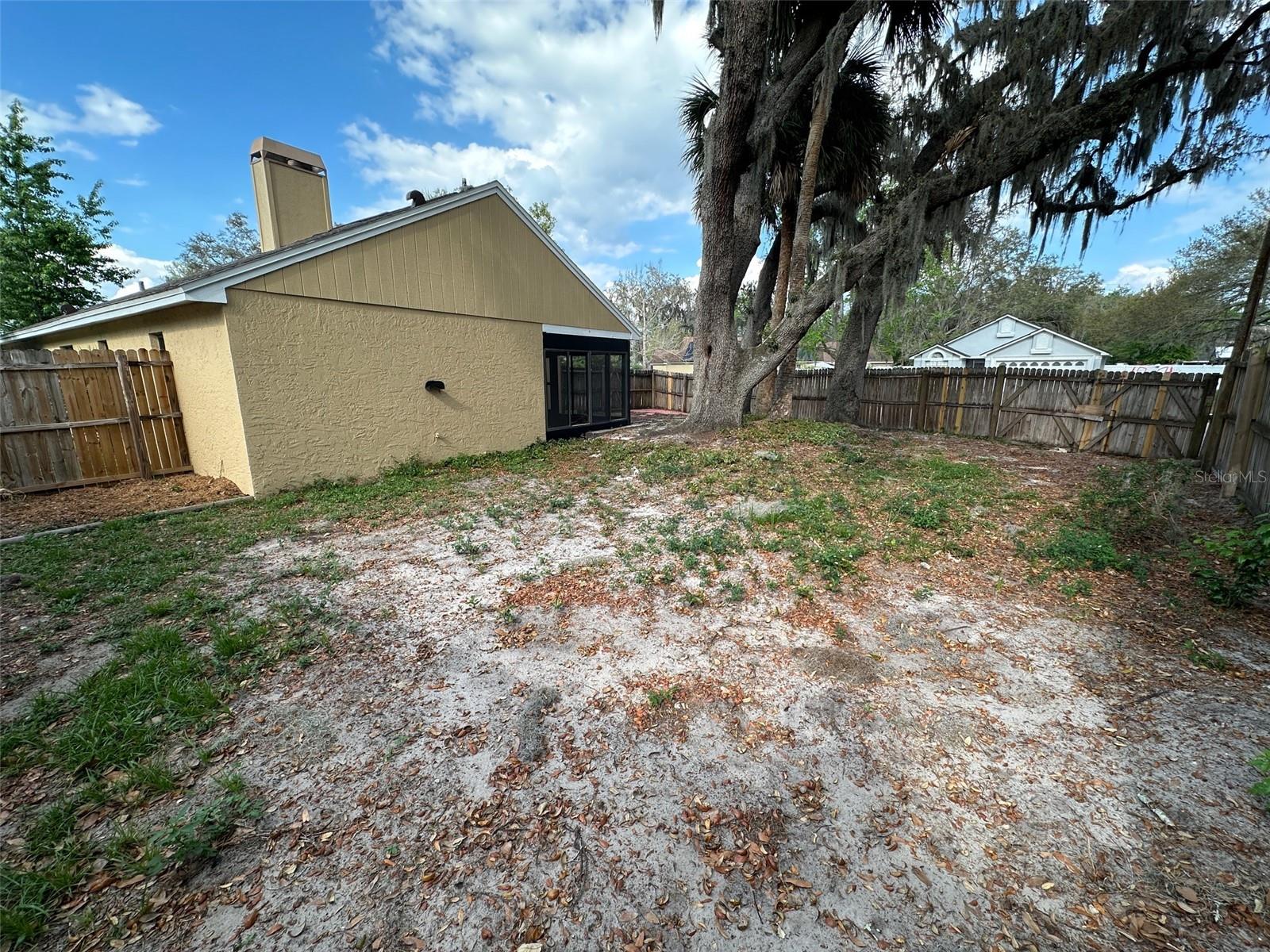 RESERVE AT THE CROSSINGS PH 1 THE - Residential