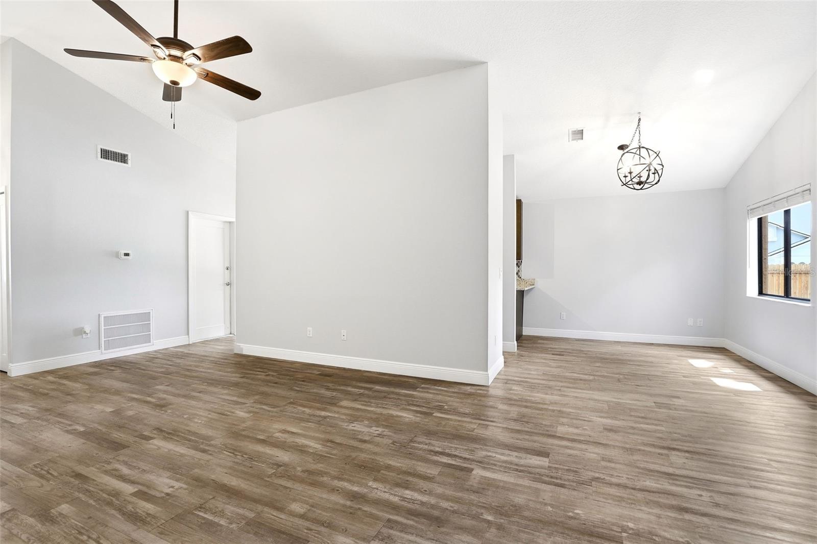 RESERVE AT THE CROSSINGS PH 1 THE - Residential