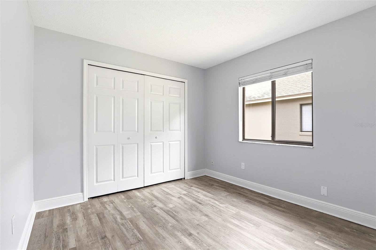 RESERVE AT THE CROSSINGS PH 1 THE - Residential