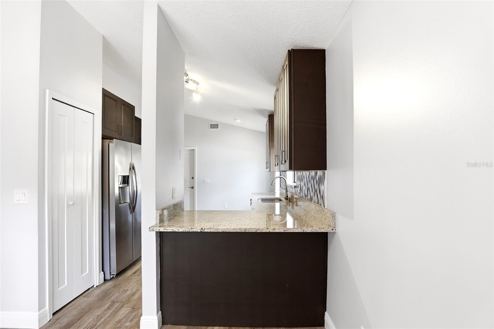 RESERVE AT THE CROSSINGS PH 1 THE - Residential