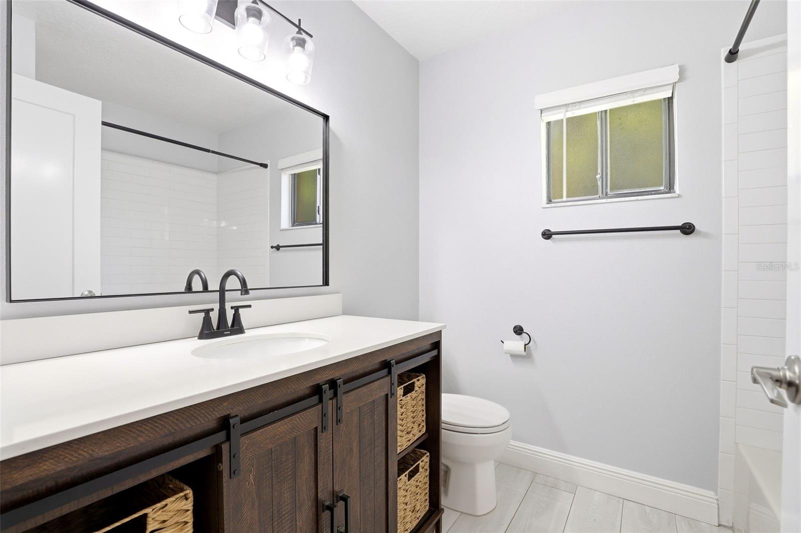 RESERVE AT THE CROSSINGS PH 1 THE - Residential