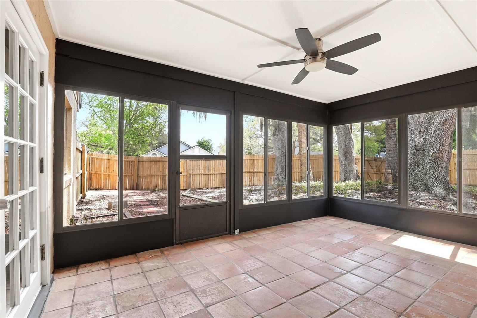 RESERVE AT THE CROSSINGS PH 1 THE - Residential