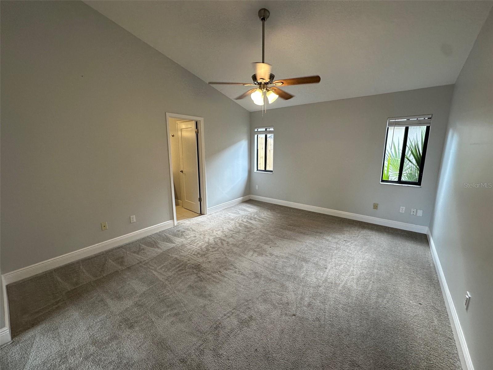 RESERVE AT THE CROSSINGS PH 1 THE - Residential