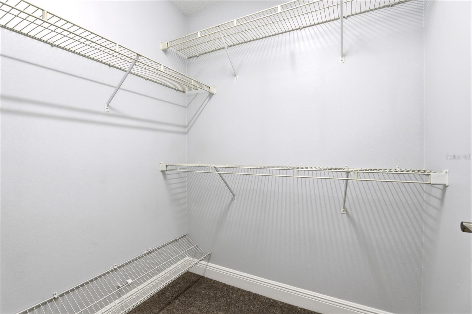 RESERVE AT THE CROSSINGS PH 1 THE - Residential