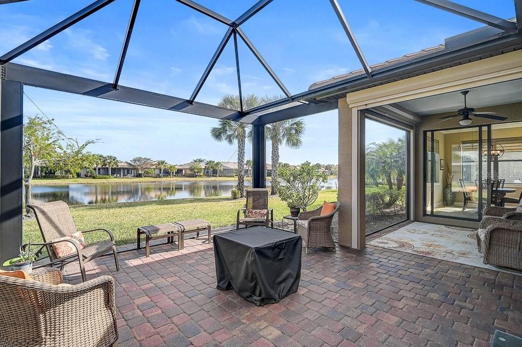 Photo of 17009 Seaford Way, Bradenton, FL 34202 (MLS # A4683684)