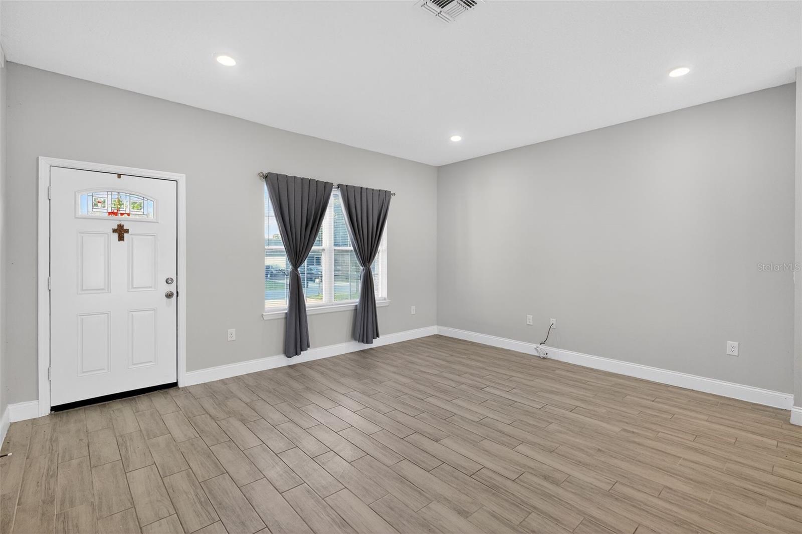 POINCIANA NBRHD 05 NORTH VILLAGE 03 - Residential Lease