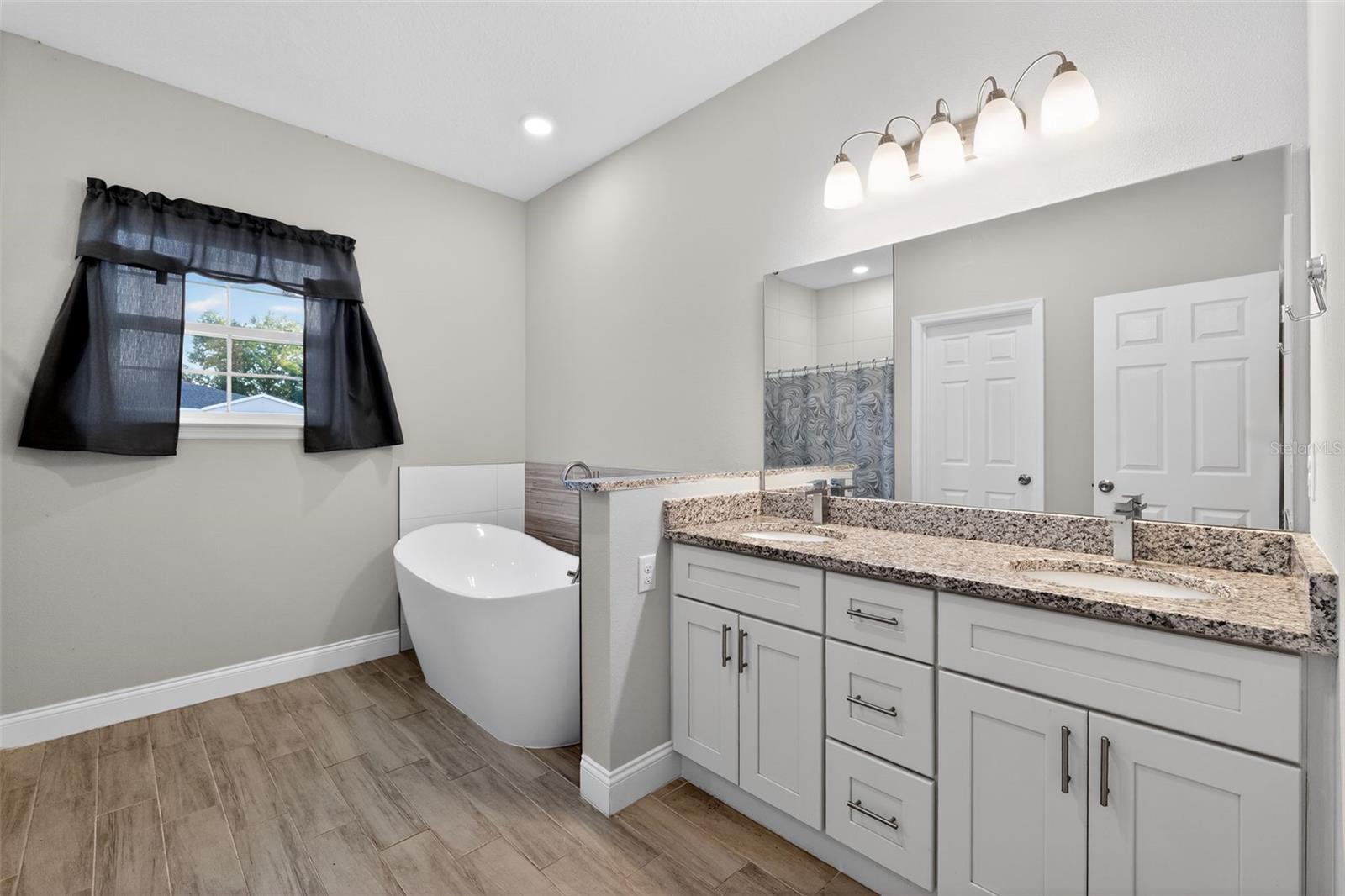 POINCIANA NBRHD 05 NORTH VILLAGE 03 - Residential Lease