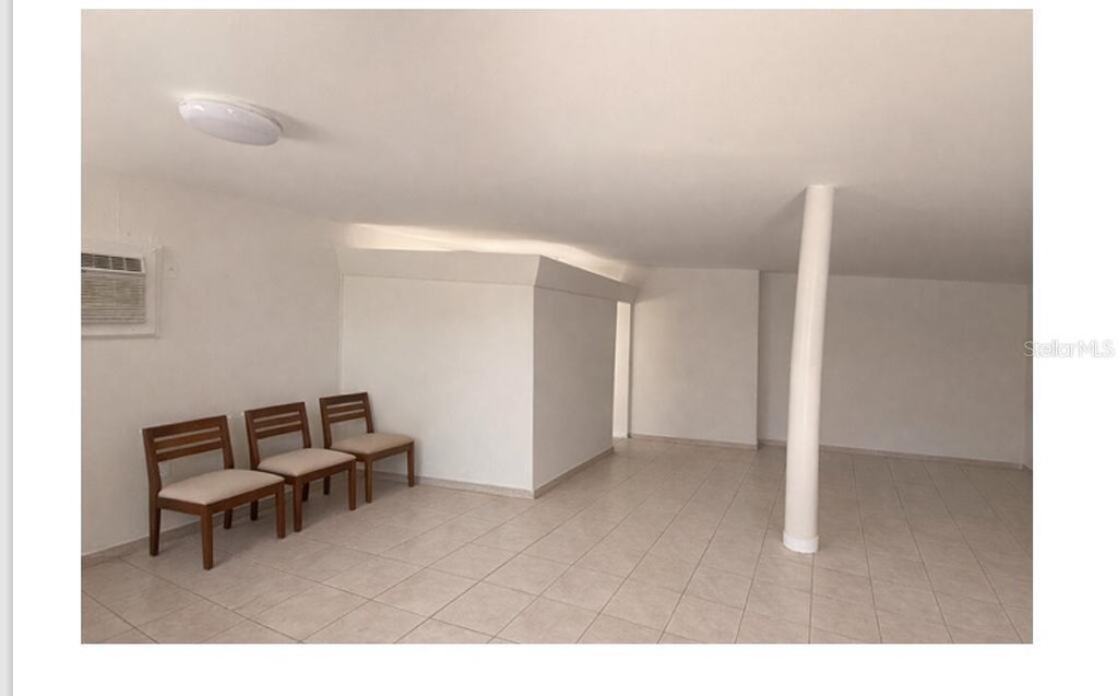 Photo of 714 1st Avenue SW, Largo, FL 33770 (MLS # O6438145)
