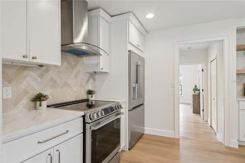 Tiny photo for 1500 West Avenue, Clermont, FL 34711 (MLS # G5113733)