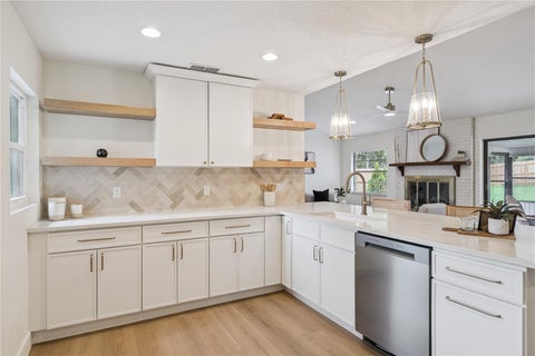 Tiny photo for 1500 West Avenue, Clermont, FL 34711 (MLS # G5113733)