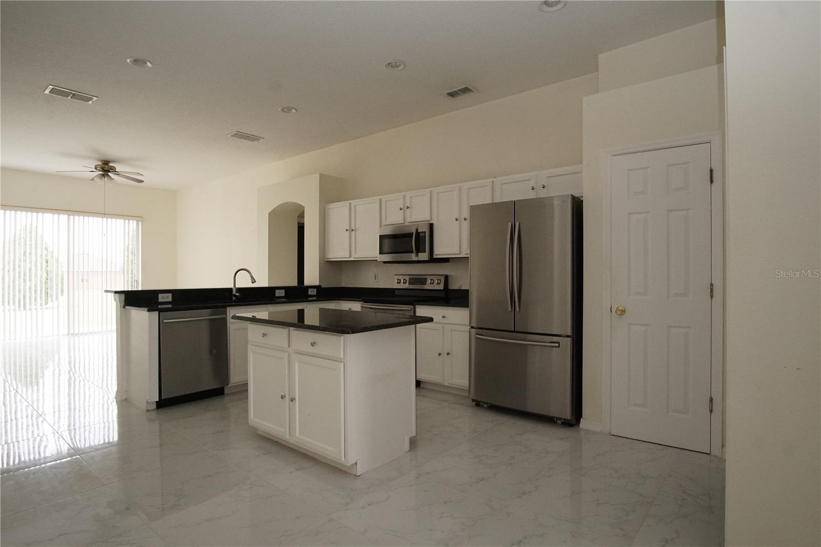 LEGACY PARK PH 01 - Residential Lease