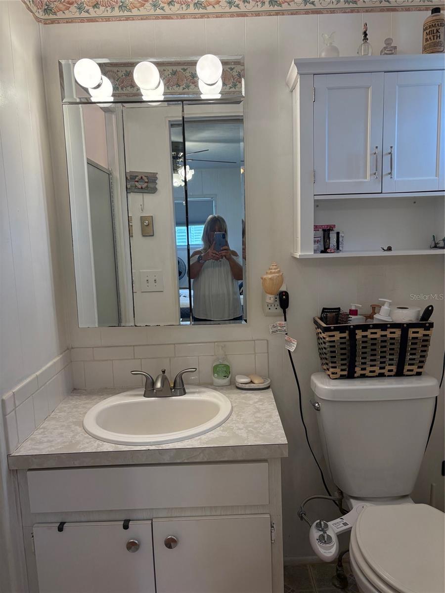 HOLIDAY SHORES MOBILE PARK UNREC - Residential