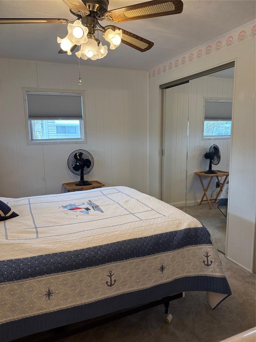 HOLIDAY SHORES MOBILE PARK UNREC - Residential