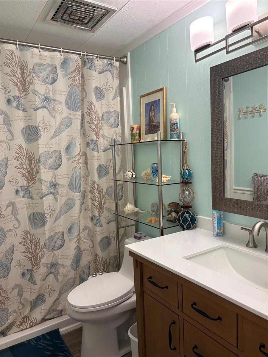 HOLIDAY SHORES MOBILE PARK UNREC - Residential