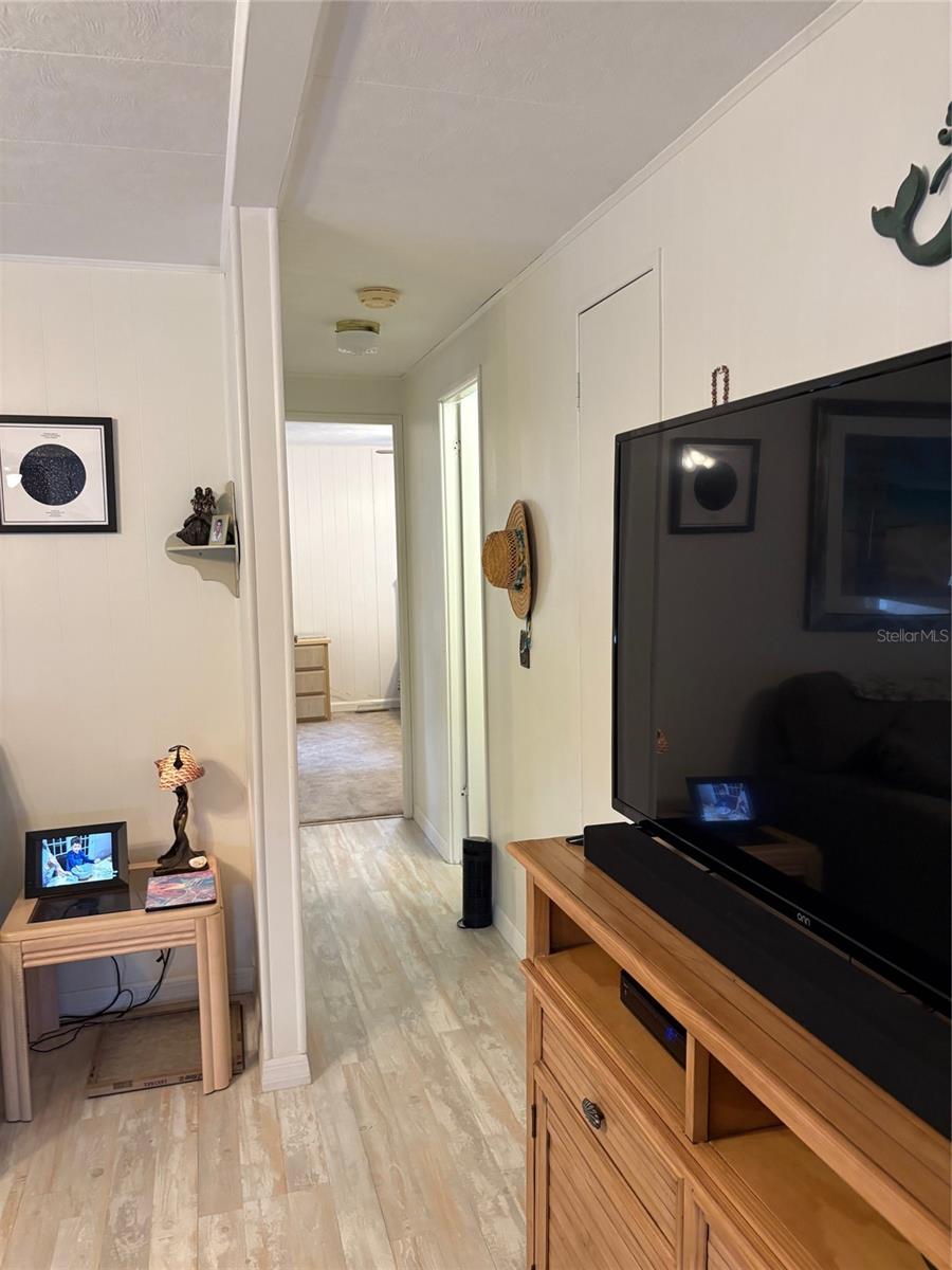 HOLIDAY SHORES MOBILE PARK UNREC - Residential