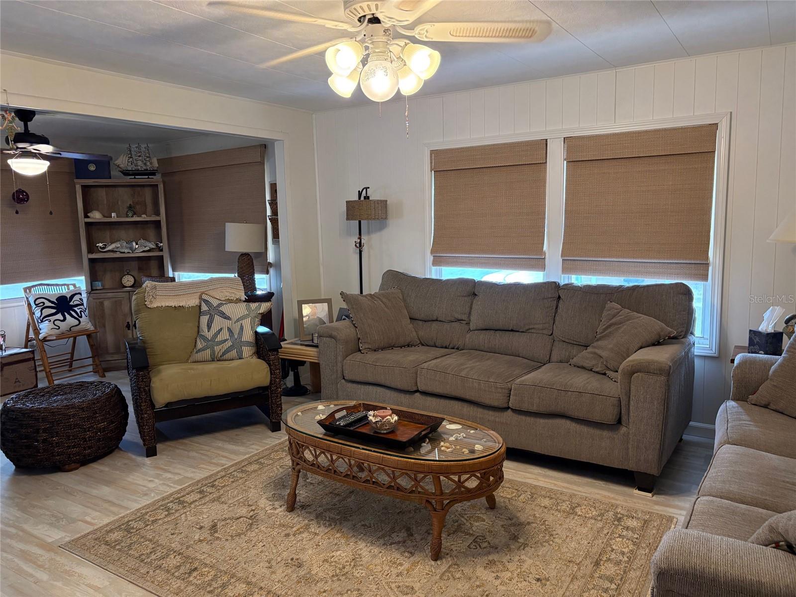 HOLIDAY SHORES MOBILE PARK UNREC - Residential