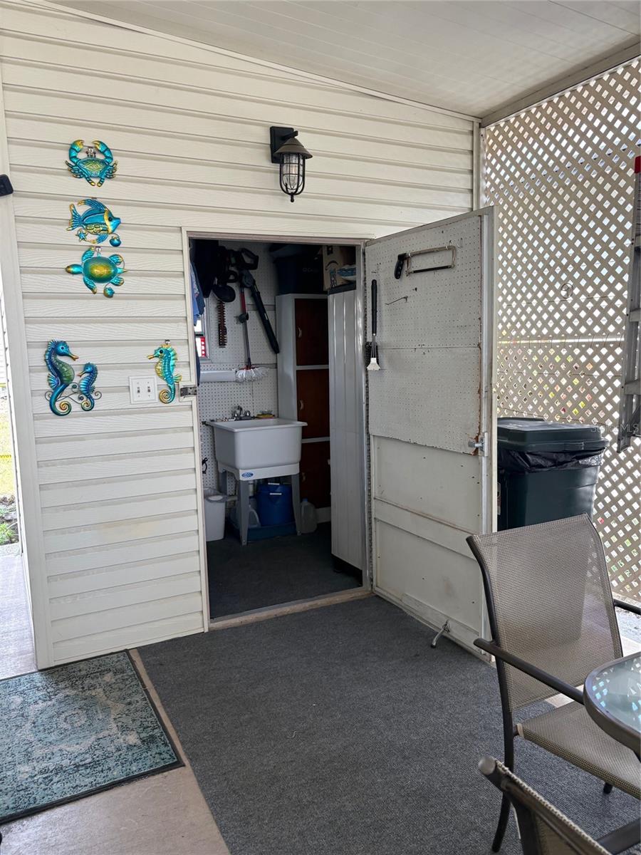 HOLIDAY SHORES MOBILE PARK UNREC - Residential